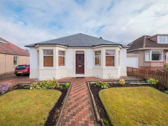 3 Bedroom Bungalow To Rent In Parkgrove Road, Edinburgh, EH4