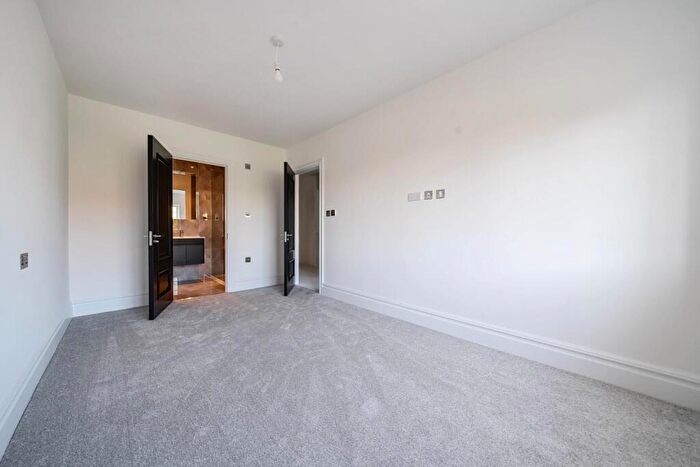4 Bedroom Terraced House To Rent In Vansittart Road, Windsor, SL4