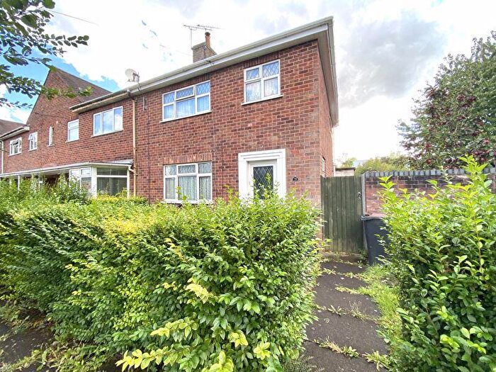 3 Bedroom End Of Terrace House For Sale In Caldwell Road, Nuneaton, CV11