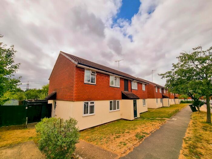 1 Bedroom Flat To Rent In Scottswood Road, Bushey, WD23