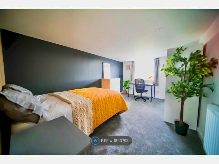 6 Bedroom Terraced House To Rent In Park Road, Exeter, EX1