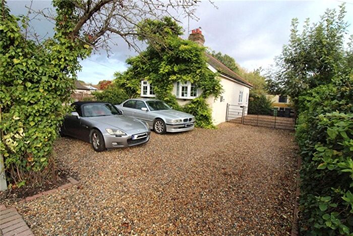 2 Bedroom Cottage For Sale In Ethelbert Road, Rochford, Essex, SS4