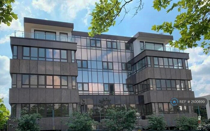 2 Bedroom Flat To Rent In Granton House, Milton Keynes, MK9