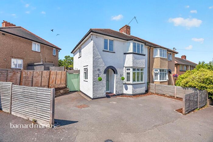 3 Bedroom Semi Detached House For Sale In The Brandries, Wallington, SM6