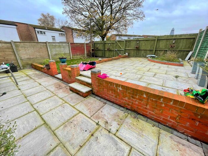 3 Bedroom Terraced House To Rent In Meadows Avenue, Clock Face WA9