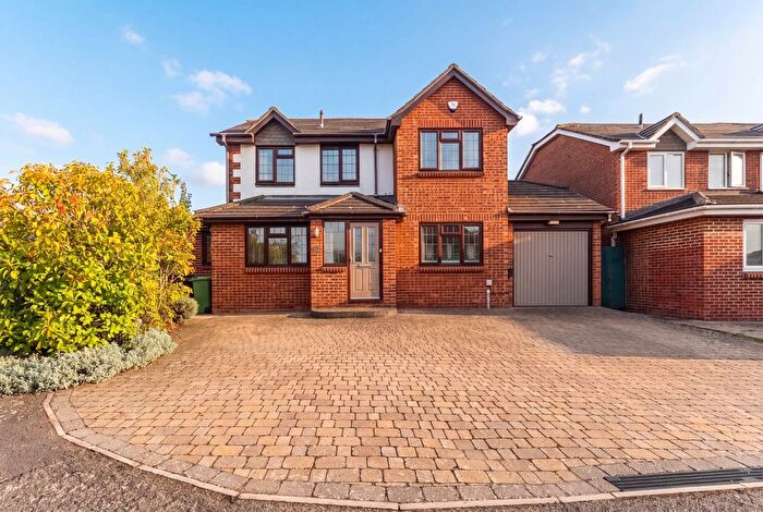 4 Bedroom Detached House For Sale In Woodland Way, Greenhithe, Kent, DA9
