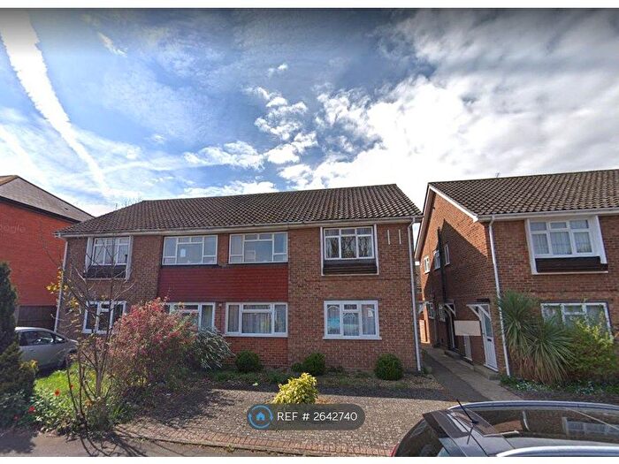 2 Bedroom Maisonette To Rent In College Road, Epsom, KT17