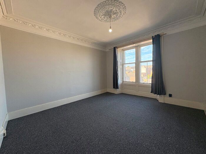 1 Bedroom Flat To Rent In Dundonald Street, Dundee, DD3