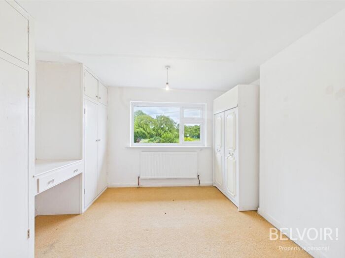 4 Bedroom Detached House For Sale In Great North Road, Newark, Sutton On Trent, NG23