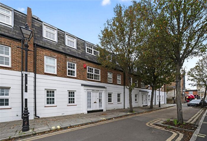 1 Bedroom Flat To Rent In Macleod Street, London, SE17