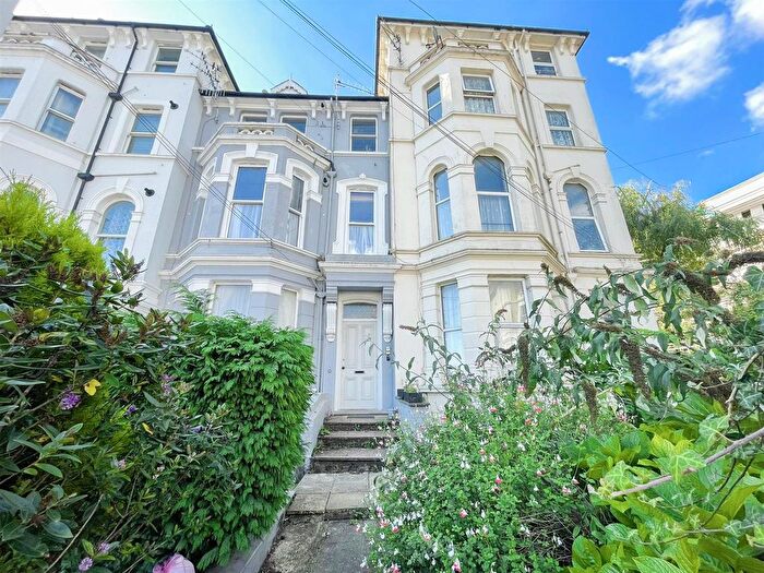 1 Bedroom Flat To Rent In Carisbrooke Road, St Leonards, TN38