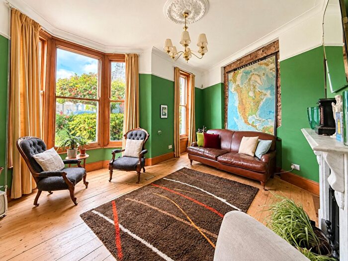 3 Bedroom End Terrace House For Sale In Clarendon Rise, London, SE13