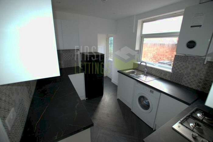3 Bedroom Terraced House To Rent In Hazel Street, Leicester, LE2