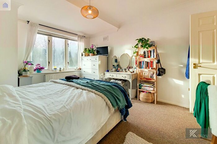 2 Bedroom Flat To Rent In Ravensbourne Mansions, Berthon Street, Deptford, London, SE8