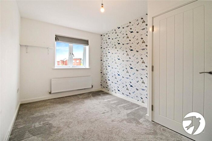 2 Bedroom Coach House To Rent In Caxton Park, Northfleet, Gravesend, Kent, DA11