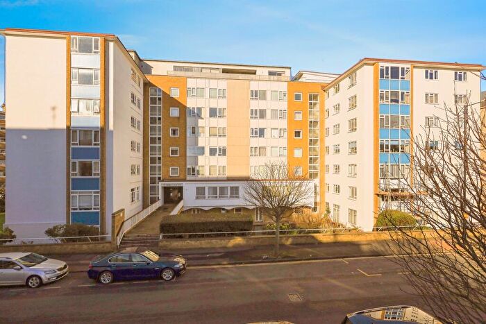 1 Bedroom Apartment To Rent In Chiswick Place, Eastbourne, BN21