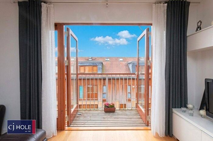 2 Bedroom Apartment To Rent In Westbury On Trym, Bristol, BS10