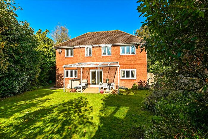 5 Bedroom Detached House For Sale In Lake Grove Road, New Milton, Hampshire, BH25