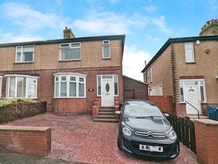 2 Bedroom Semi-Detached House For Sale In Greenside Crescent, Newcastle Upon Tyne, NE15