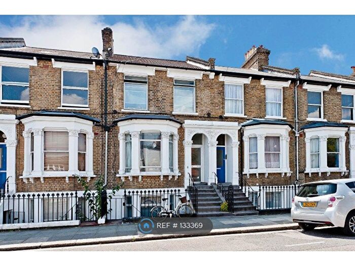 2 Bedroom Flat To Rent In Milson Road, London, W14