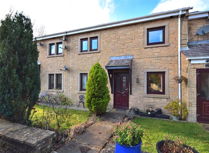 2 Bedroom Apartment For Sale In Manorfields, Whalley, Clitheroe, Lancashire, BB7
