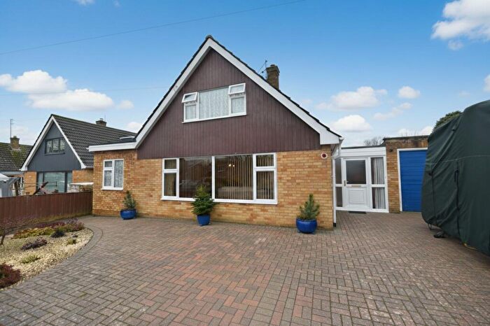 3 Bedroom Detached Bungalow For Sale In Ramsey Road, St. Ives, PE27