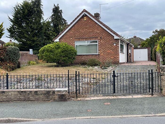2 Bedroom Detached Bungalow For Sale In Snowdon Drive, Johnstown, LL14