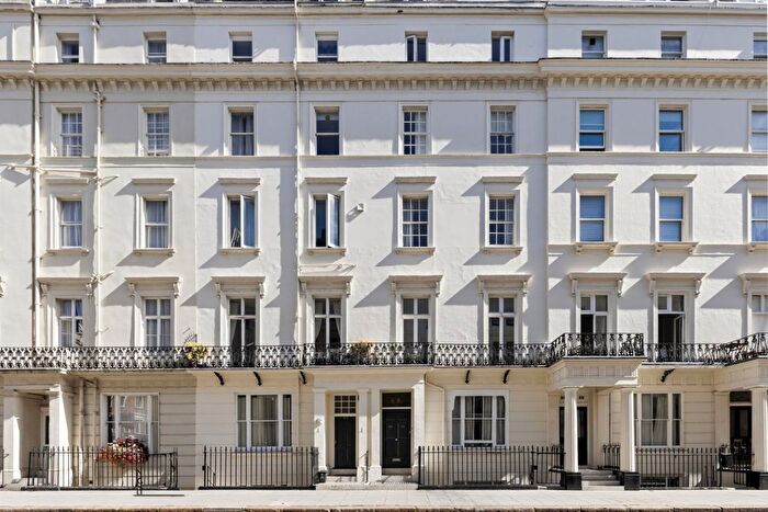 Studio For Sale In Gloucester Terrace, Bayswater, London, W2