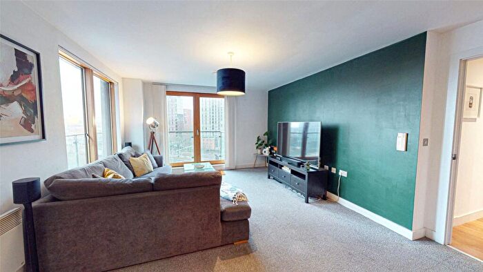 2 Bedroom Apartment For Sale In Vallea Court, Green Quarter, Manchester, M4