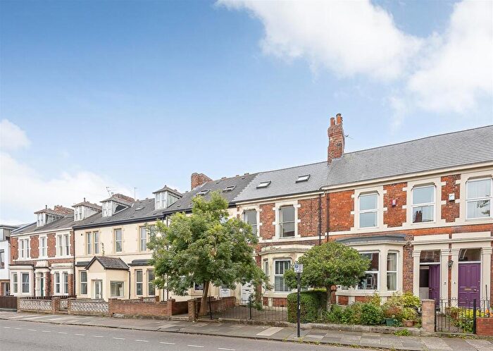 2 Bedroom Flat To Rent In Grosvenor Road, Jesmond, Newcastle Upon Tyne, NE2