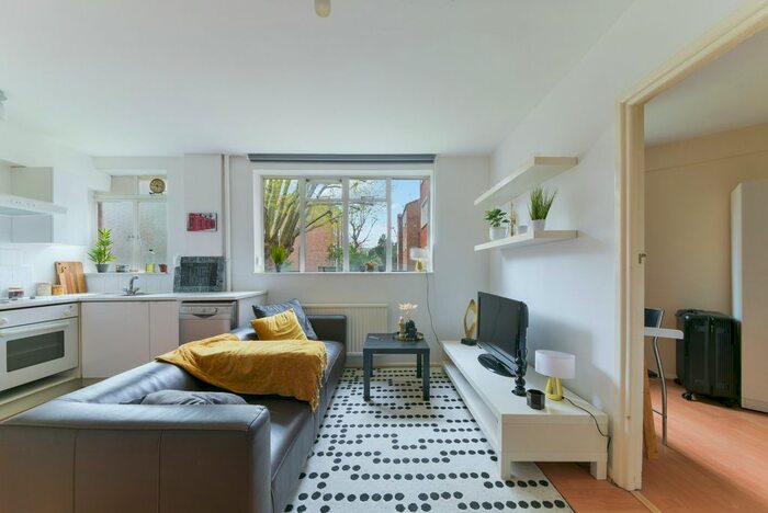 1 Bedroom Flat To Rent In Upper Richmond Road, London, SW15