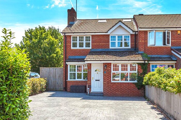 4 Bedroom End Terrace House For Sale In Gunthorpe Road, Marlow, Buckinghamshire, SL7