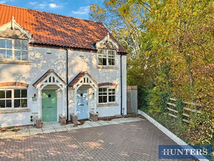 2 Bedroom End Of Terrace House For Sale In Burton Fields, Brandesburton, Driffield, YO25