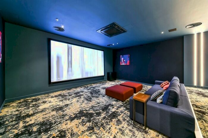 1 Bedroom Apartment To Rent In The Bouchon, Silk District, London, E1