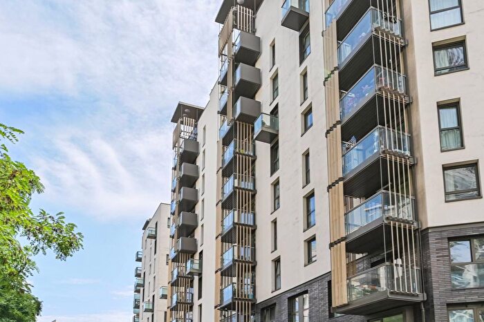 2 Bedroom Flat To Rent In Samaras Mansions, East Village, Stratford, London, E20