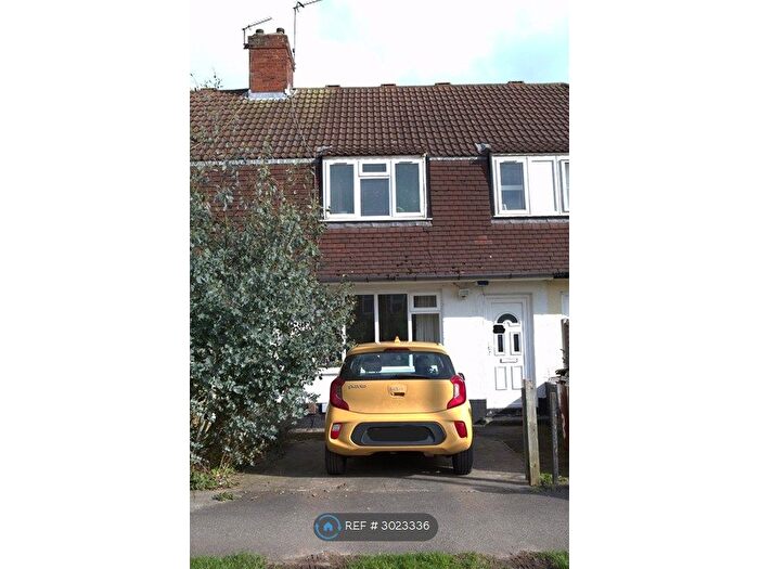 2 Bedroom Terraced House To Rent In Lea Farm Road, Leeds, LS5