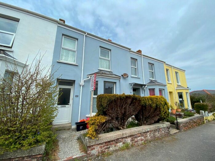 4 Bedroom Property To Rent In Budock Terrace, Falmouth, TR11