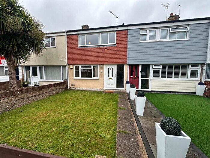 3 Bedroom Terraced House To Rent In Cambrian Walk, Fareham, PO14
