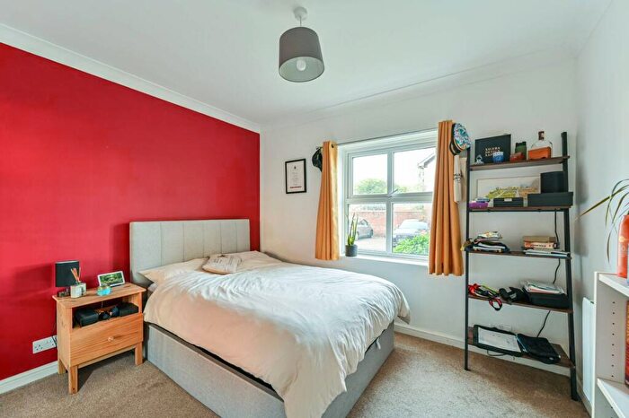 2 Bedroom Flat For Sale In Appleton Square, Mitcham, CR4