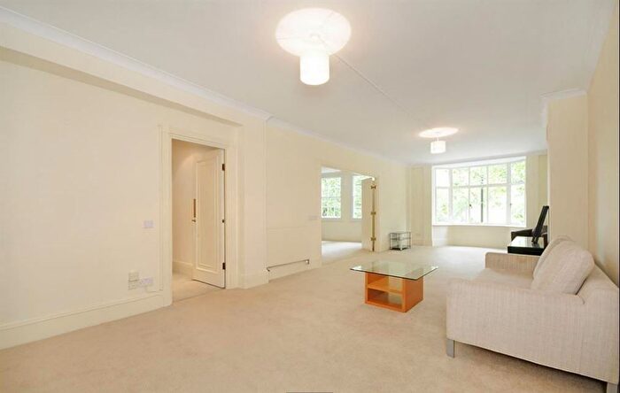 5 Bedroom Flat To Rent In Park Road, St John's Wood, London, NW8