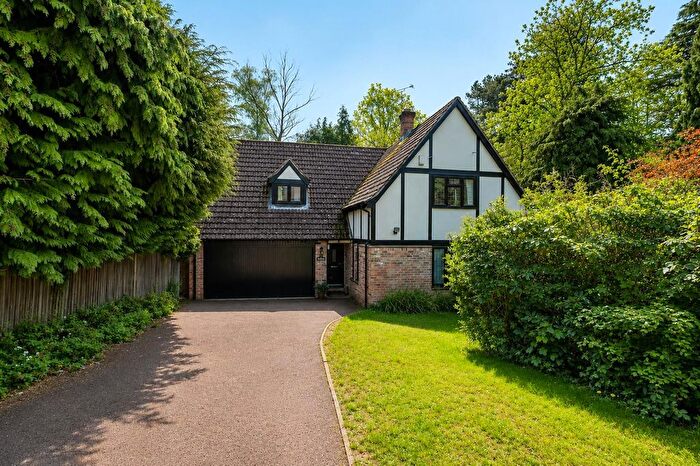4 Bedroom Detached House For Sale In Oakdene, Ascot, SL5