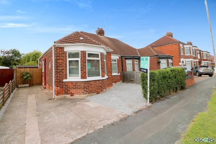 2 Bedroom Semi-Detached Bungalow To Rent In Bernadette Avenue, Anlaby Common, Hull, HU4