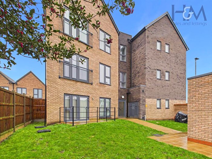 1 Bedroom Apartment For Sale In Powis House, Stirling Close, Stevenage, Hertfordshire, SG2