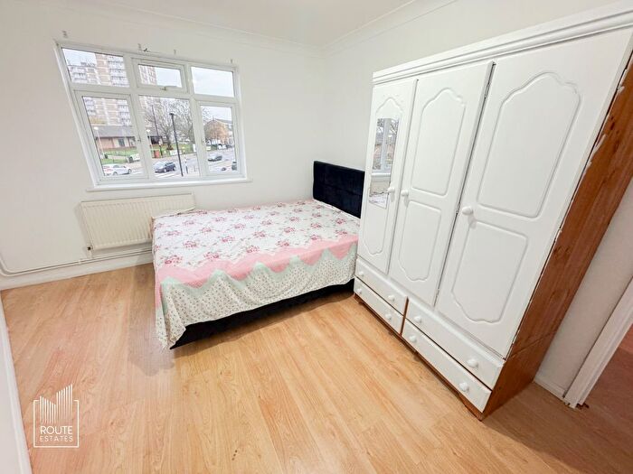 1 Bedroom Flat To Rent In Hertford Road, Enfield, EN3