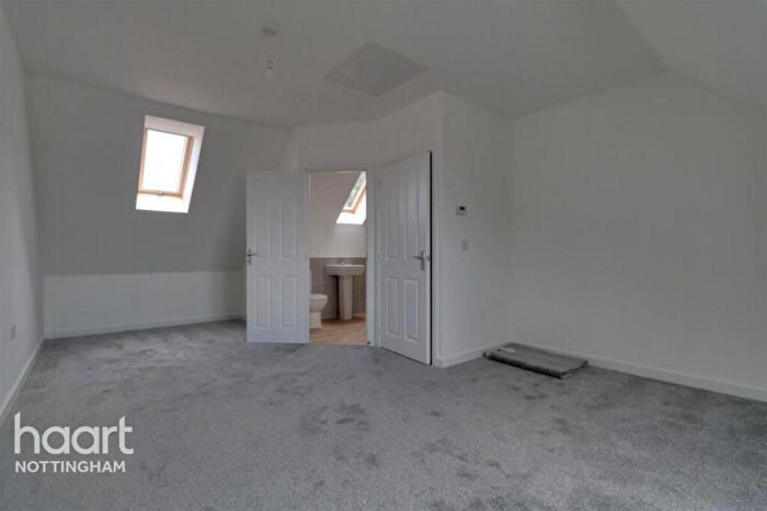 4 Bedroom Semi Detached House To Rent In Henton Row, Nottingham, NG7