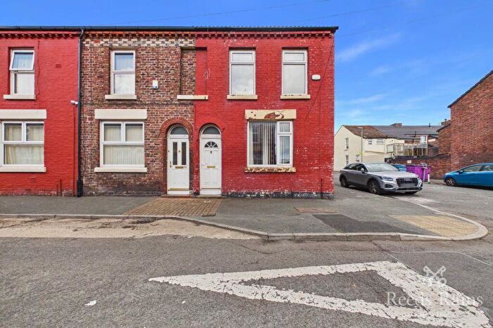 3 Bedroom End Of Terrace House For Sale In Gwendoline Street, Liverpool, Merseyside, L8