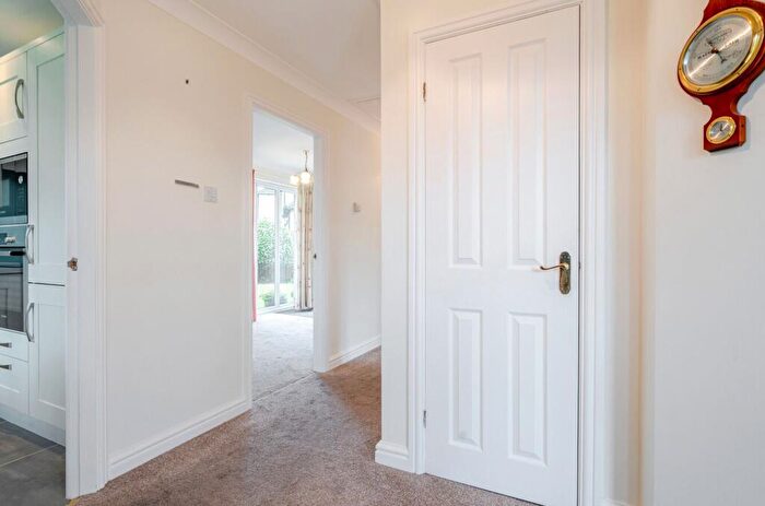 2 Bedroom Detached Bungalow For Sale In Archers Meadow, Kendal, LA9