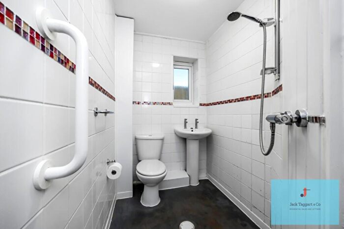 1 Bedroom Flat To Rent In Southview Close, Shoreham-by-Sea, BN43