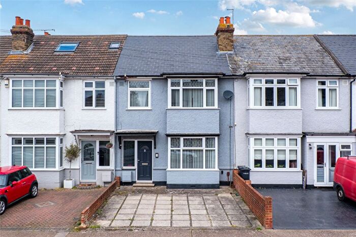 3 Bedroom Terraced House For Sale In Smarts Road, Gravesend, Kent, DA12