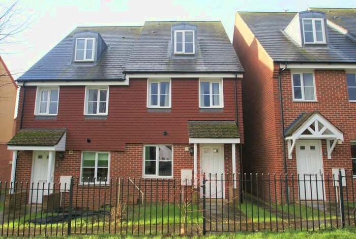 3 Bedroom Semi-Detached House To Rent In Pasture Walk, Augusta Park, Andover SP11